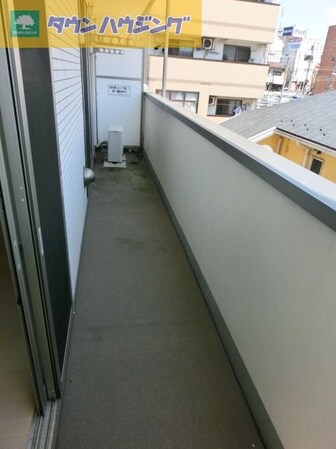 アンブラッセ新検見川の物件内観写真